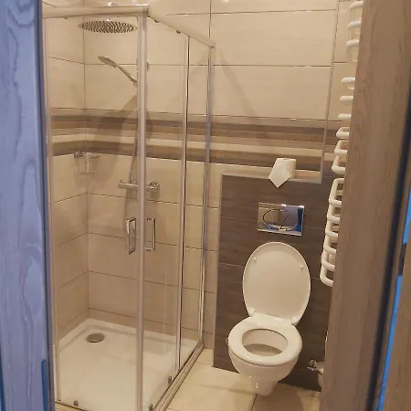 U Lalusia 무스지나